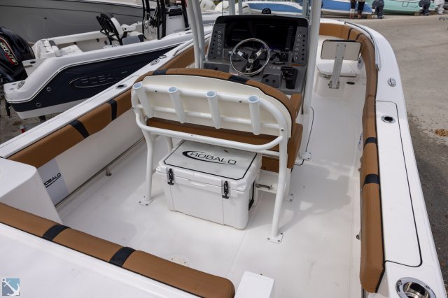 New 2024 Robalo R230  Boat for sale